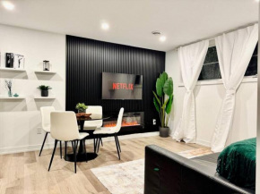 Luxury Stay Near Niagara Falls
